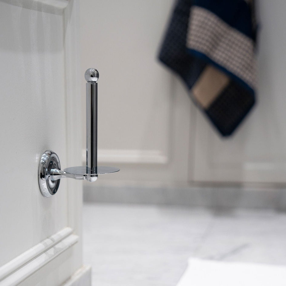 Smedbo Villa 220 Reserverullholder Smedbo Reserverullholder
