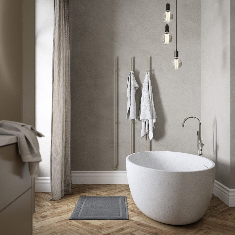 INR Line Håndkletørker H175cm INR Iconic Nordic Rooms Håndkletørker strøm
