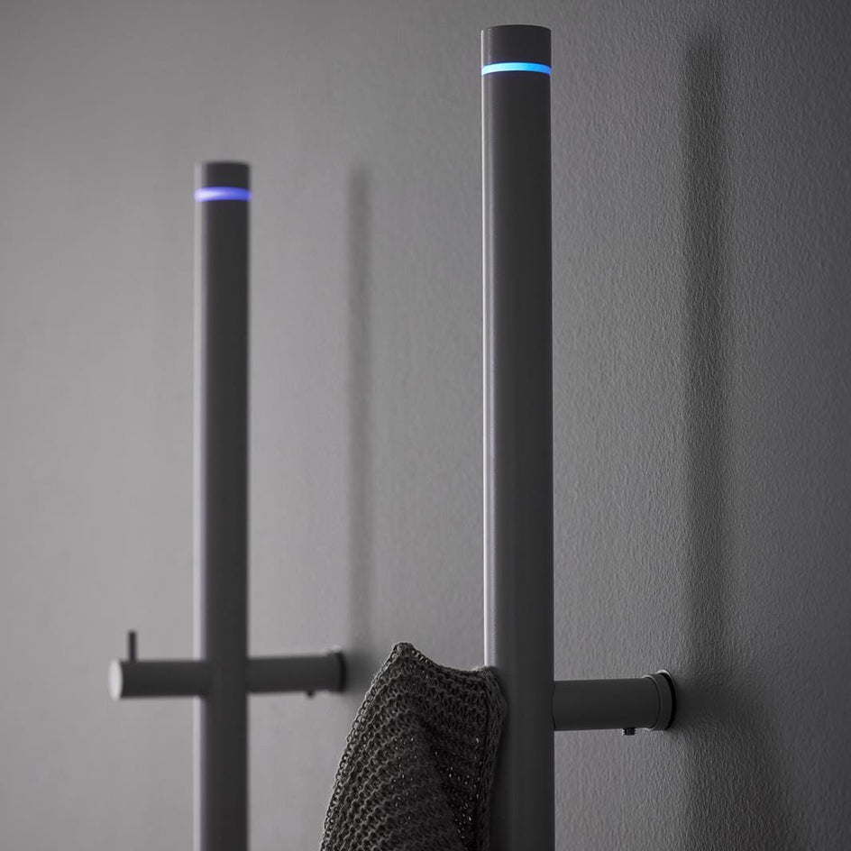 INR Line Håndkletørker H175cm INR Iconic Nordic Rooms Håndkletørker strøm