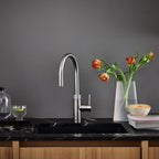 Quooker Flex alt-i-ett kjøkkenarmatur med uttrekksslange