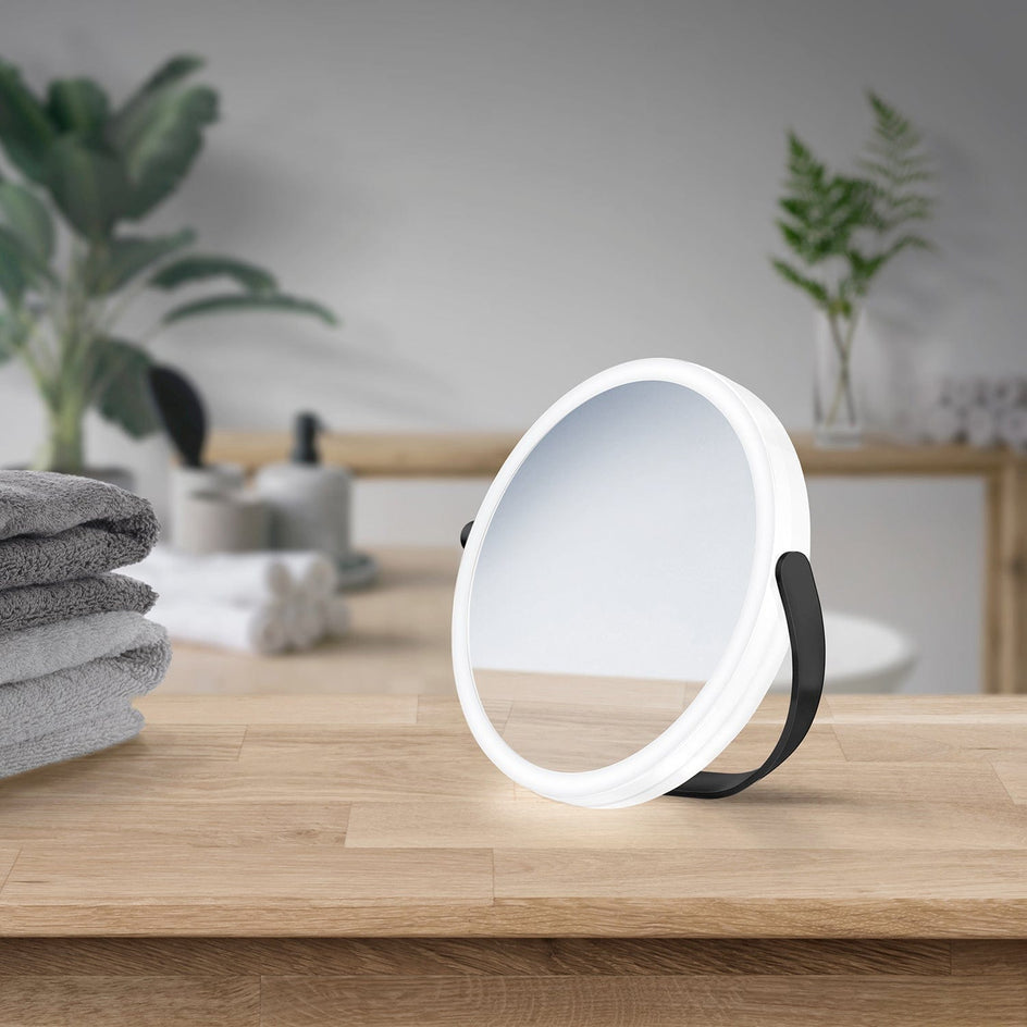 Smedbo Outline LED Sminkespeil x7 forstørring Ø18cm Smedbo Sminkespeil